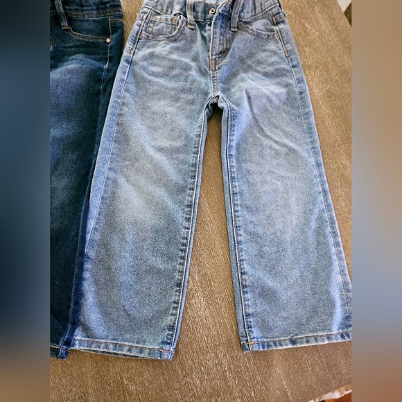 2pr Girls Old Navy Jeans- size 6 - Picture 6 of 7